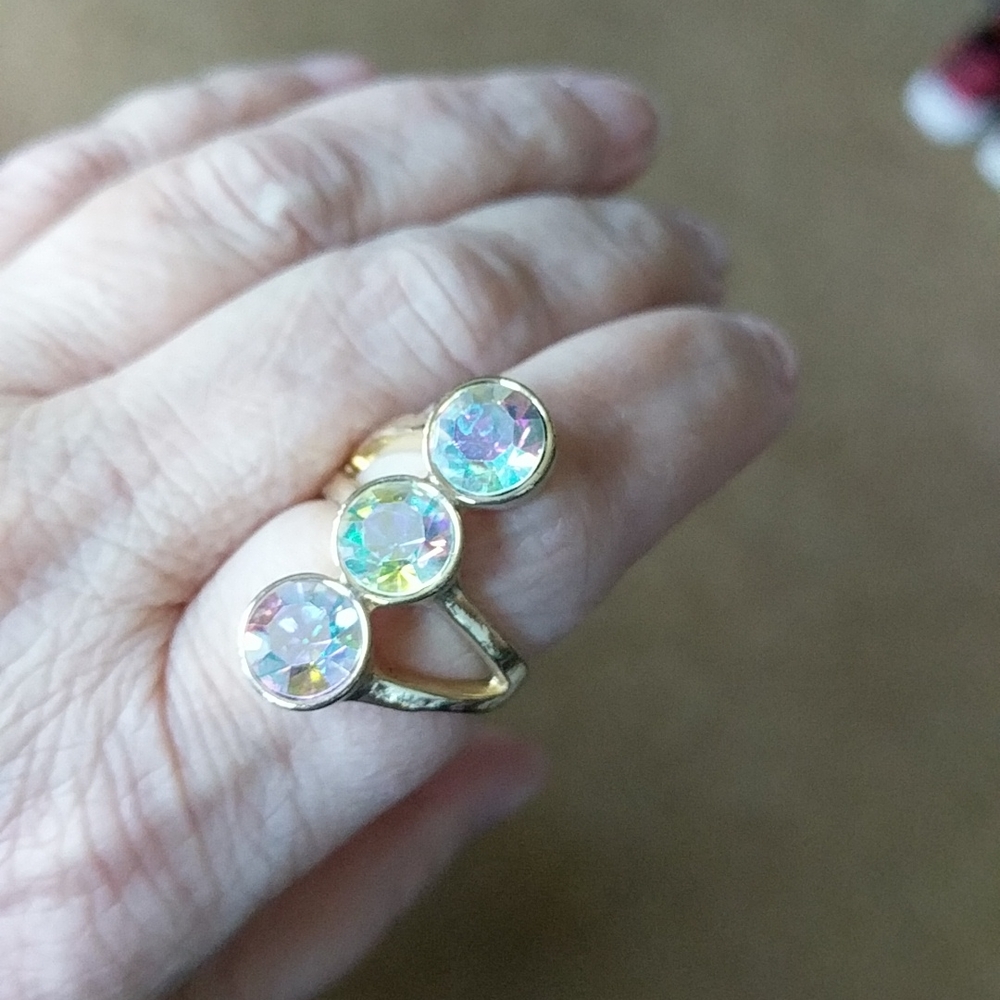 Aurora Borelias Crystal Ring